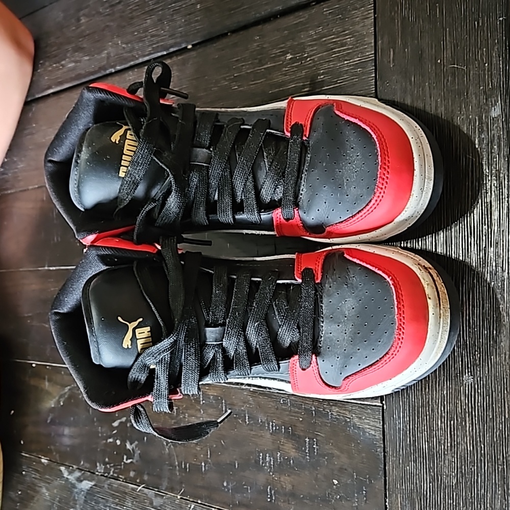 Puma Sneakers, Red and Black, Boys Size  6.5